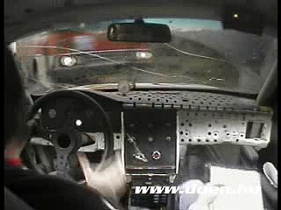 Audi Vs. Busz