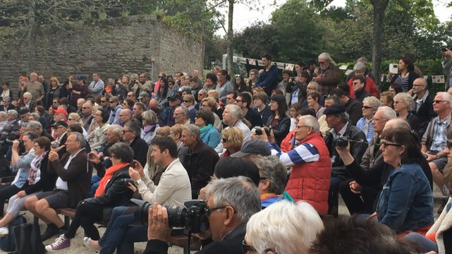 Fête de la Bretagne : première prestation du bagadig Bro Aven