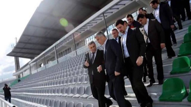 PRESIDENTI THAÇI NJOFTON NDERTIMIN E STADIUMIT KU DO LUAJE PERFAQESUESJA E KOSOVES LAJM