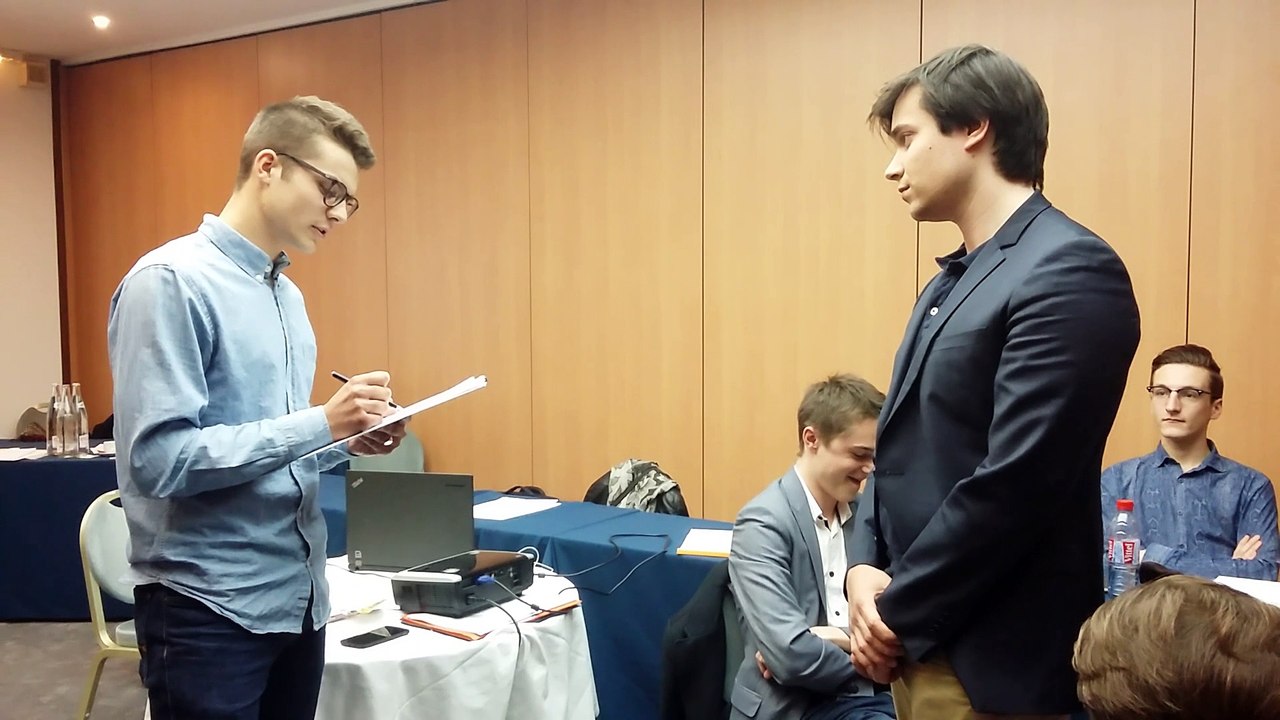 Jeu de rôles lors de la formation de En marche à Nancy