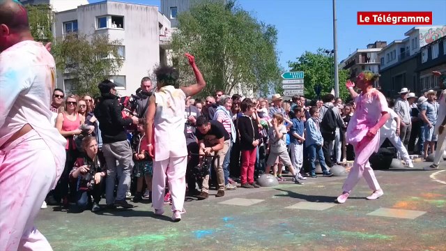 Art Rock. Artonik donne de la couleur à Saint-Brieuc