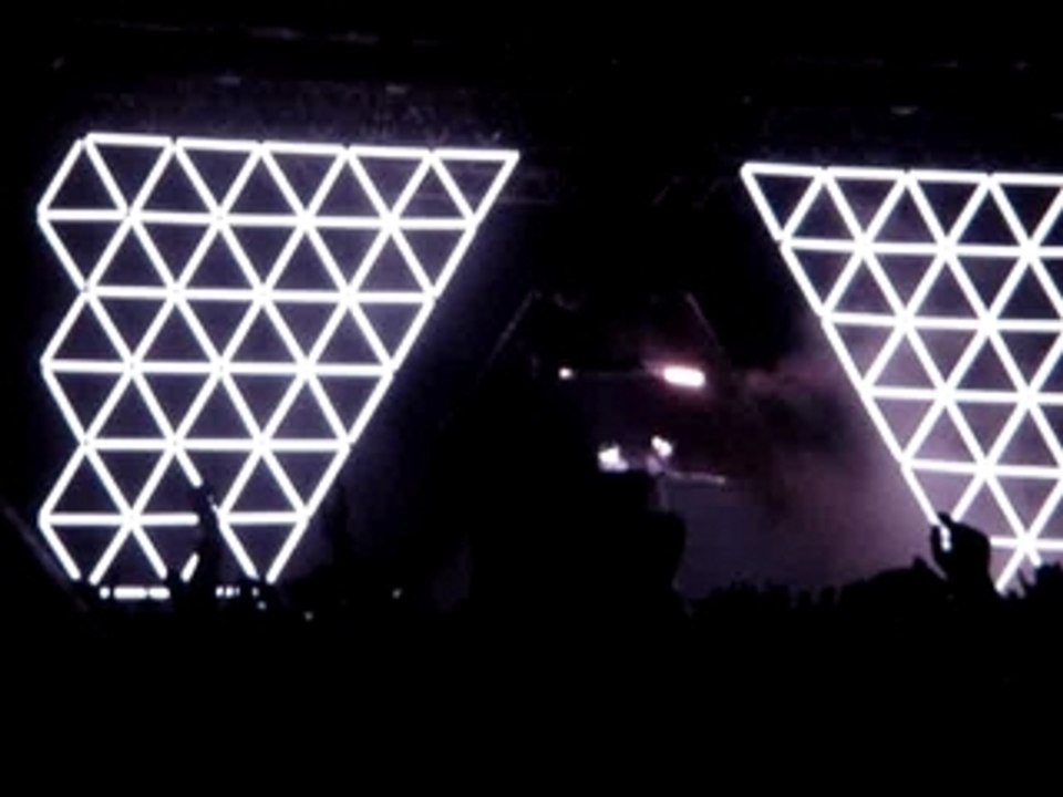 daft punk - 26.06.07 - arenes de nimes - video2