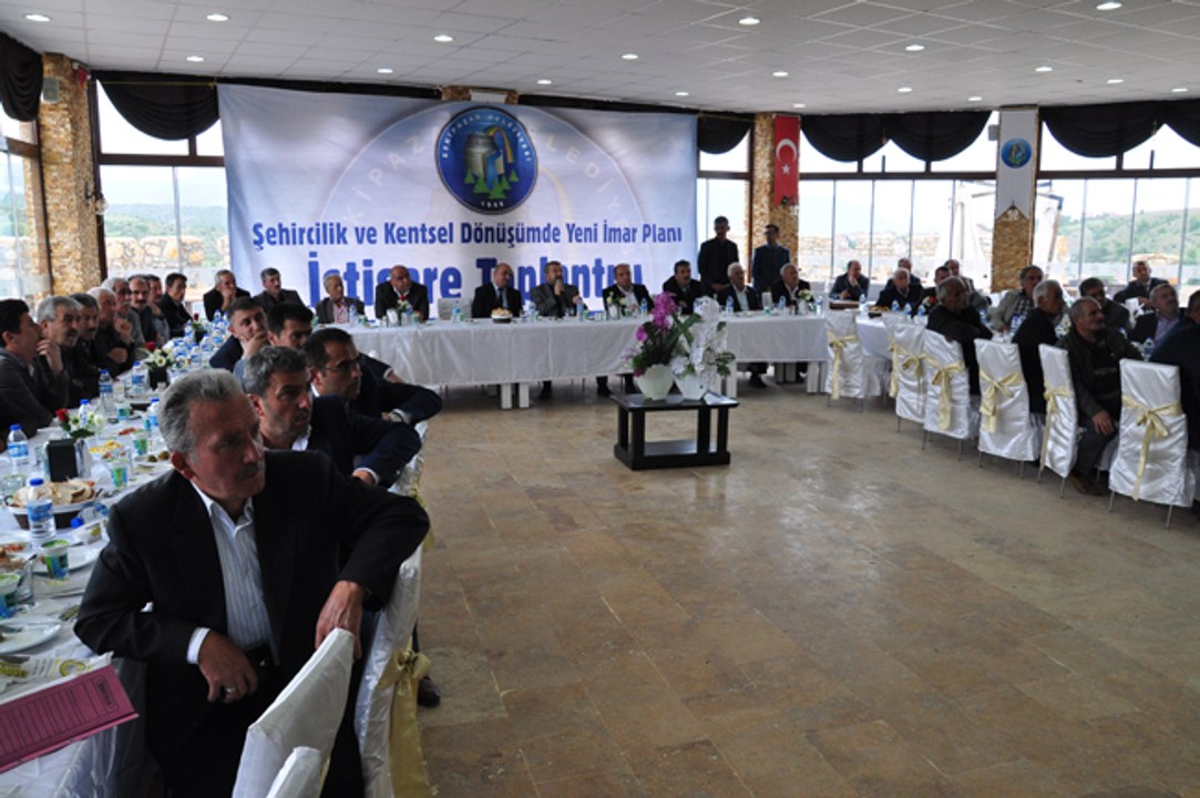 Yeni İmar Planı köy ve mahalle muhtarlarına anlatıldı