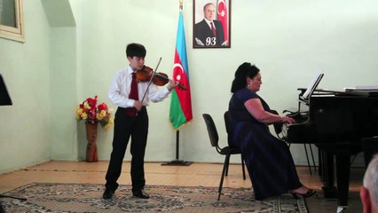 Carlos Gardel “Por Una Cabeza”