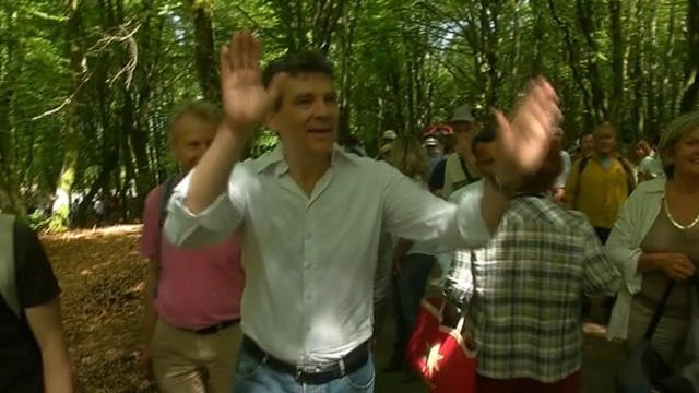 Arnaud Montebourg orchestre son ascension du mont Beuvray - Le 16/05/2016 à 6h30