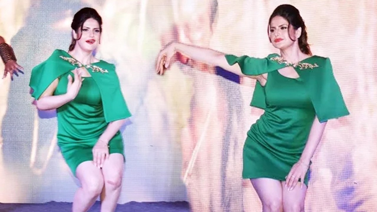 Zareen Khan's HOT LIVE DANCE Performance On KHALLAS VEERAPPAN Song