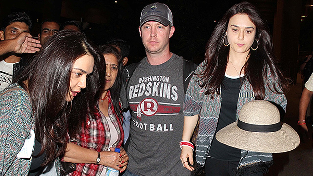 Preity Zinta & Husband Gene Goodenough MOBBED At Airport