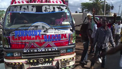 "Pimp my bus" dans les rues de Nairobi
