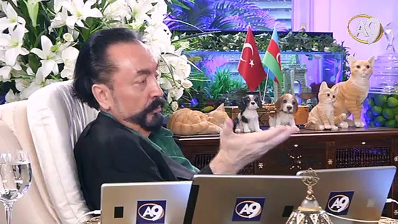 Müzelerdeki primat fosillerine insanın atası demek halka doğru bilgi vermemek olur.
