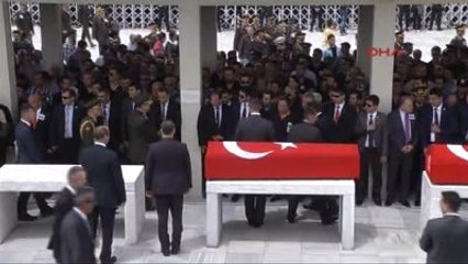 Orgeneral Akar ve Komuta Heyeti Nikah Törenine Katılarak İnsani Görevlerini Yerine Getirmiştir'