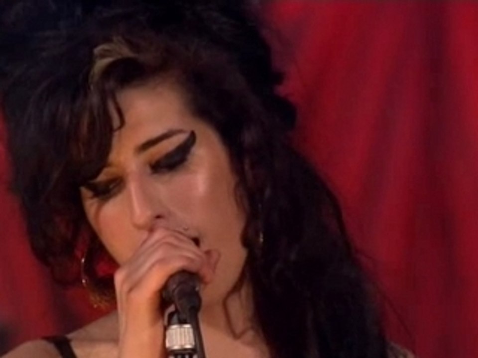 Amy Winehouse - Rehab (Live BBC 1 Sessions 2007)