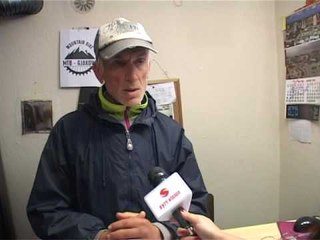 Lajme - Vendosen pengesa për automjete në çarshi të madhe