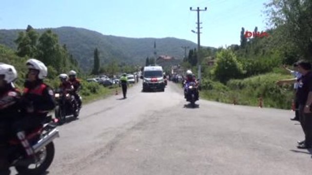 Zonguldak Dağlıca Şehidi Piyade Uzman Çavuş Kartalı 5 Bin Kişi Uğurladı 2