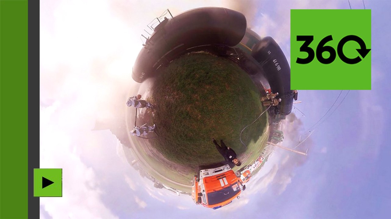  Les sauveteurs russes combattent les éléments comme dans un film-catastrophe (IMAGES PANORAMIQUES)