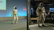 ASIMO vs PETMAN,  JAPAN vs USA