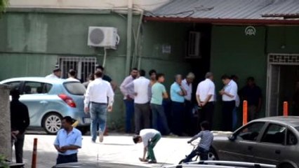 Hatay'da Boynundan Vurulan Damadın Cenazesi Toprağa Verildi