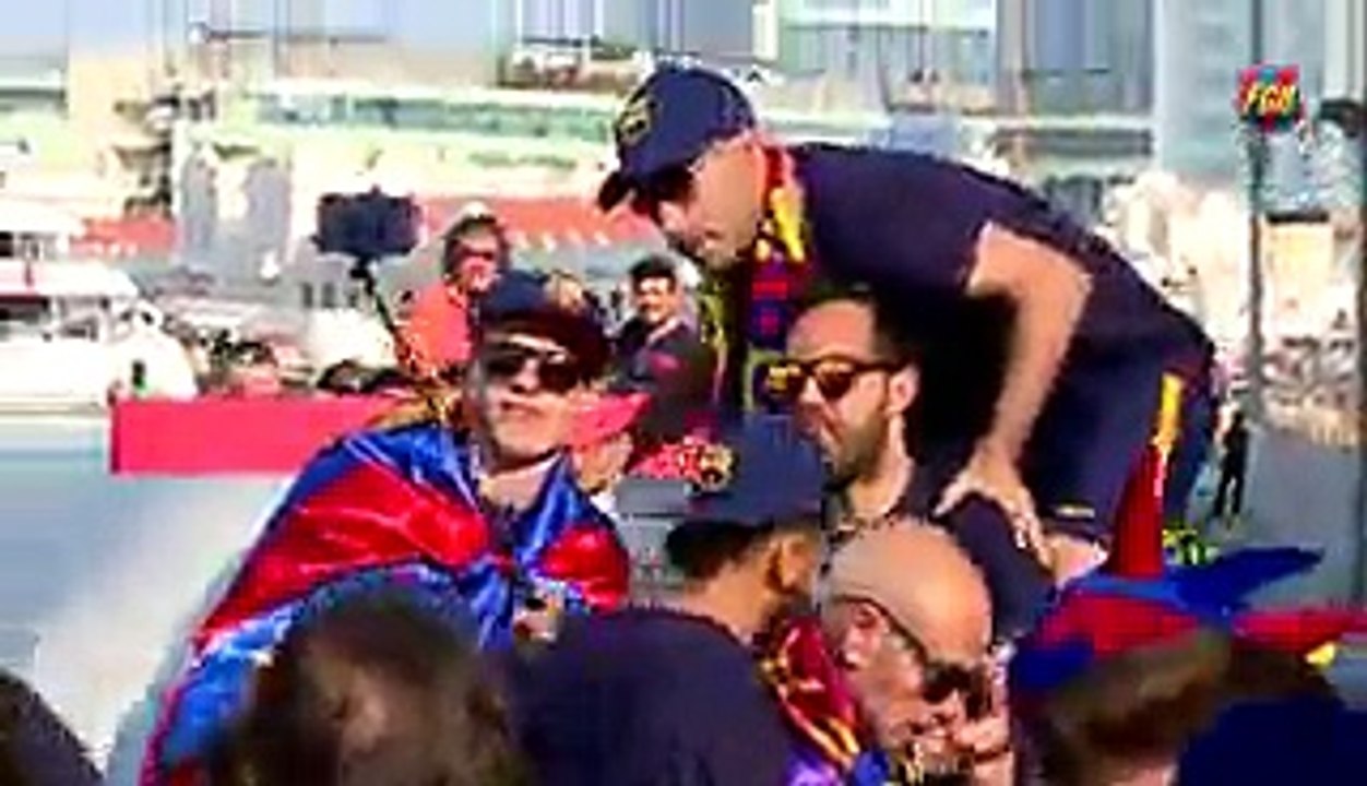 ---FC Barcelona – La Liga Champions Victory Parade 2016 (Best moments)