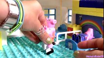 Peppa Pig Blocks Mega Hospital Building Playset with Ambulance -  Juego de Bloques Construcciones | HD