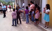 2012 09 16 11 25 57   Guatemala Trip   Waiting for group after church in Llano Verde