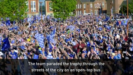Thousands gather to celebrate Leicester win