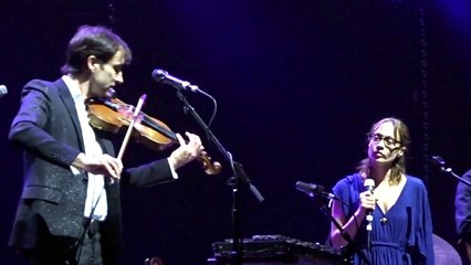 Andrew Bird & Fiona Apple - 'Left Handed Kisses' - Live at The Theatre at Ace Hotel