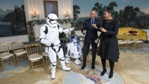 Star Wars Day : les Obama s'éclatent avec des stormtroopers et R2D2 !