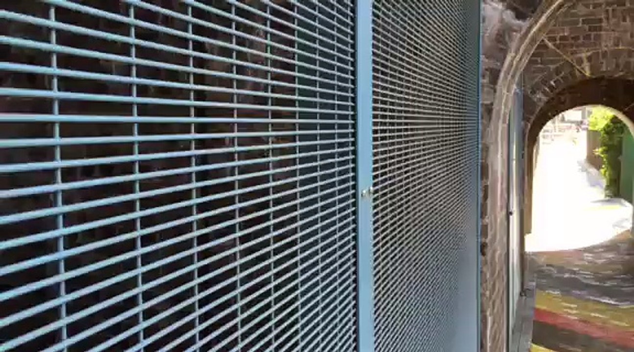 030