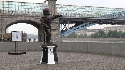 памятник-маяк