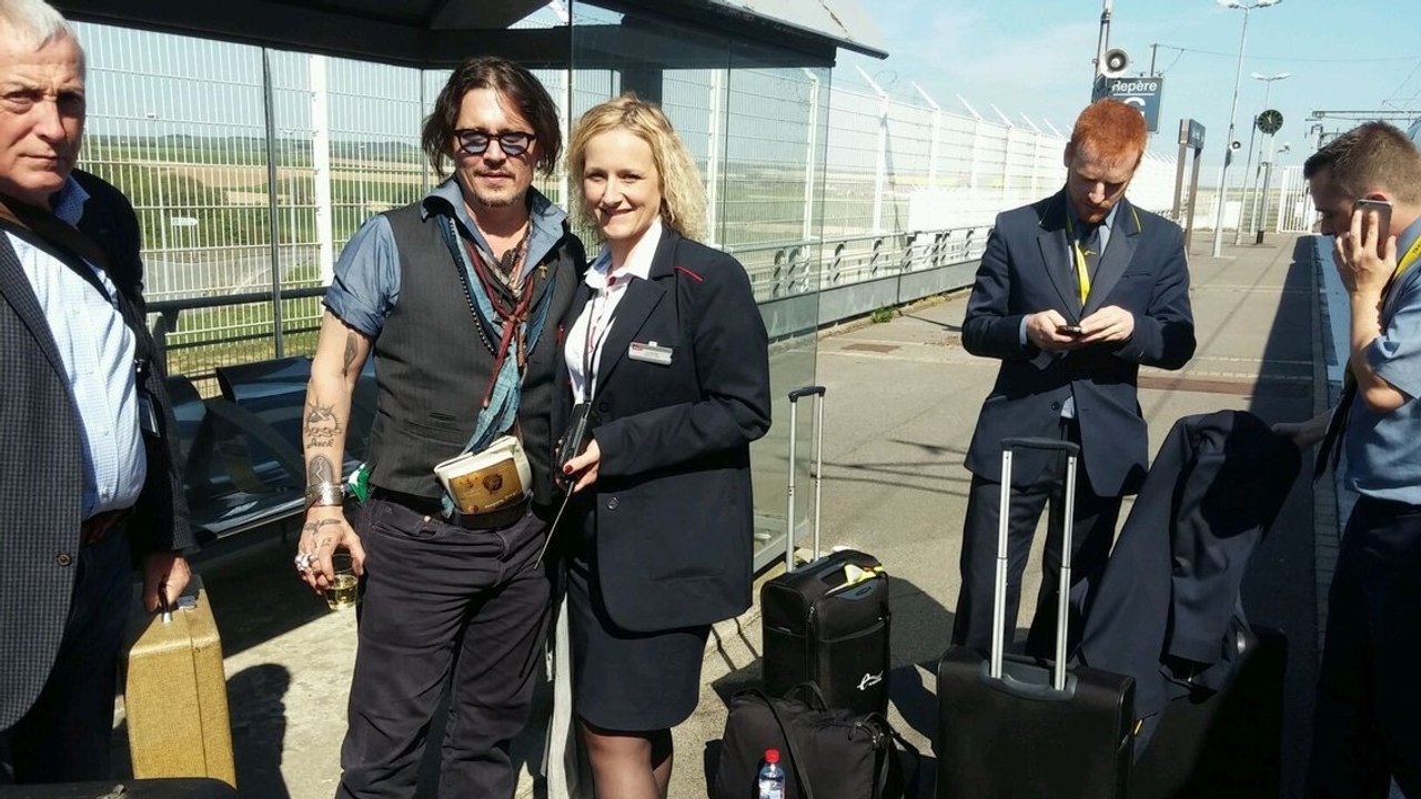 Calais : les passagers de l'Eurostar coincés avec Johnny Depp !