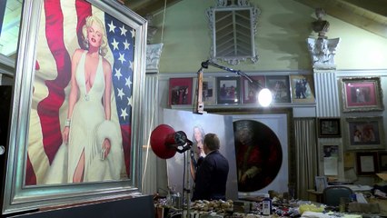 Trump's portrait artist plans to vote for his model in November