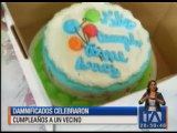 Damnificados celebraron el cumpleaños de un vecino