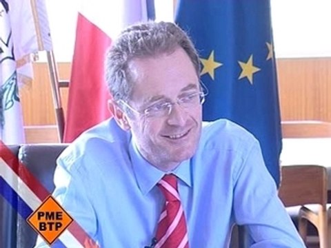 UN MAIRE EN BETON: LA GARENNE-COLOMBES