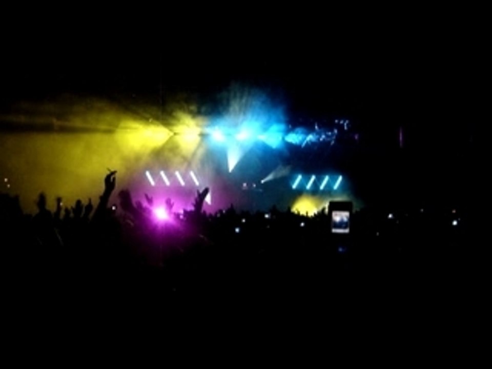 daft punk - 26.06.07 - arenes de nimes - video5