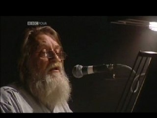 Robert Wyatt - Sea Song