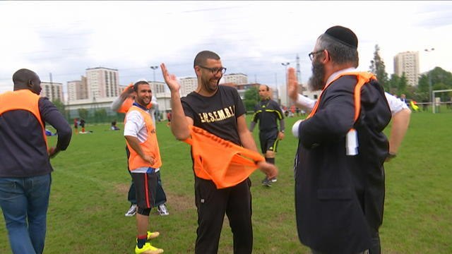 Jouer au football pour lutter contre la radicalisation - Le 17/05/2016 à 06h40