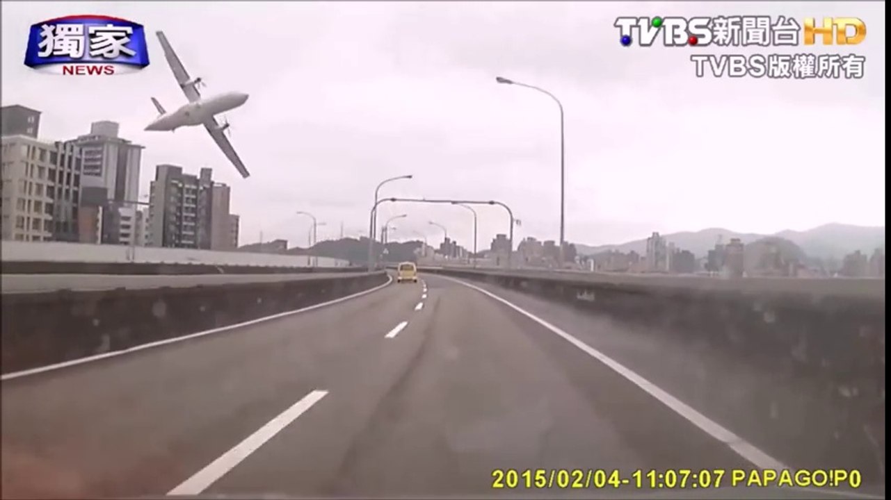 MOST SHOCKING and EXTREME plane crashes caught on camera!