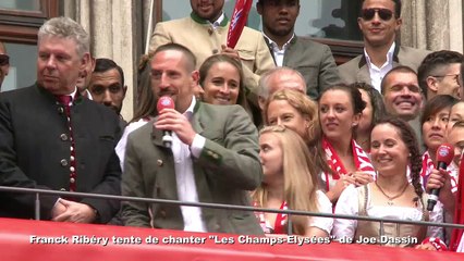 Franck Ribéry tente de chanter "Les Champs-Elysées" de Joe Dassin