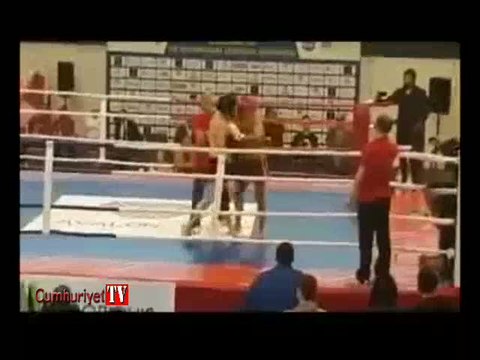 Azeri ve Ermeni kung fu'cular birbirine girdi, ortalık savaş alanına döndü