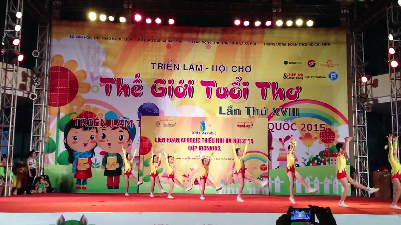 Bé Bống nhảy Aerobic thiếu nhi, Nhạc Aerobic vui nhộn