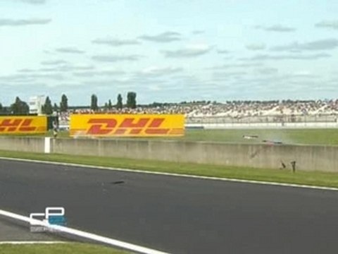 GP2 07 - Magny Cours Race1 - Ernesto Viso Crash