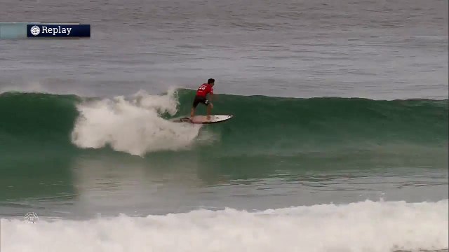 Le premier backflip de l'histoire en surf
