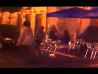 Aversa (CE) - Movida, "slalom" dei passanti in Via Seggio (16.05.16)