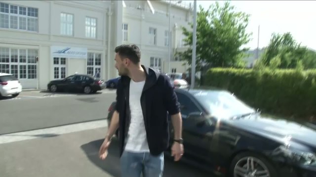 Foot - Euro - Bleus : Les joueurs arrivent au Bourget