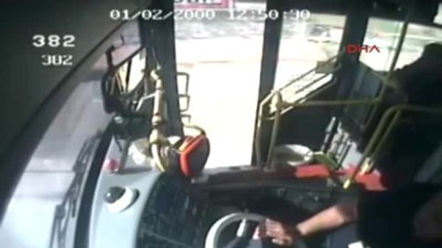 Kayseri Otobüs Şoförü, Hamile Kadını Hastaneye Yetiştirdi