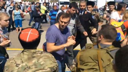 Rus muhalif Navalny’e saldırı