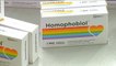 L'association Aides distribue un "médicament" contre l'homophobie - Le 17/05/2016 à 21h00