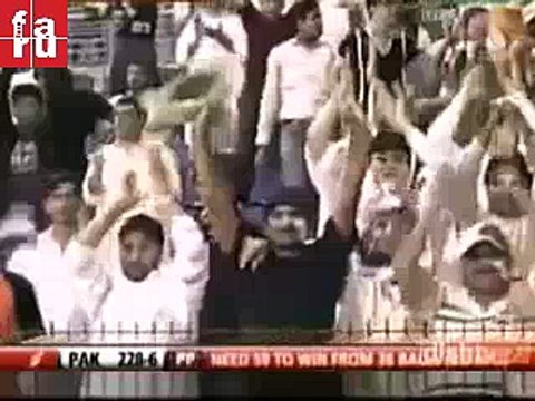Abdul Razzaq batting vs South Africa