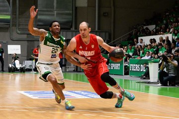Playoffs LNB - L'énorme poster de Sergii Gladyr