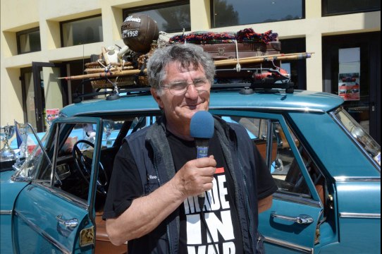 Salon Véhicules Anciens & Modèles Réduits St Mandrier 2016 - Interview Christian Pascalin - 720p