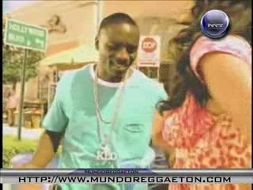 Zion_Feat_Akon_-_The_Way_She_Moves